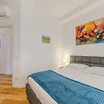 Apartment Urban Park View - A Bright Space In